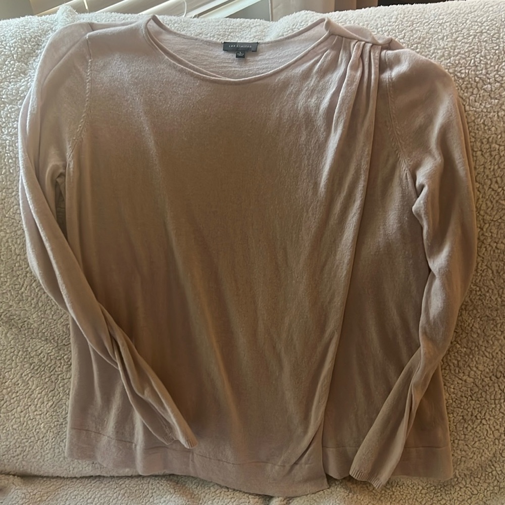 The Limited light weight sweater blouse